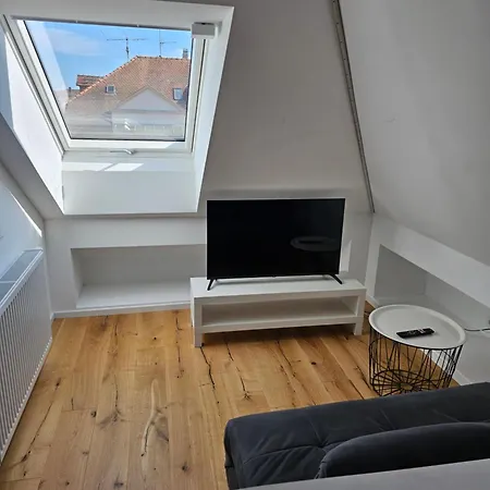 4.og/maisonette-wohnung Neu/4-zimmer/weststadt Apartment